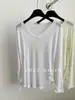 Colección Primavera/Verano 2026: Camiseta Ligera de Manga Larga con Cuello Redondo, Suave y Lisa, para Mujer, Camisa Ligeramente Transparente para Aire Acondicionado, Corte Holgado con Cintura Fruncida, Camisa con Protección Solar