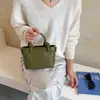 Bolso de mano de nicho de alta gama para mujer, nuevo otoño 2026, vintage, casual, moda, para ir al trabajo, de hombro y cruzado