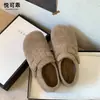Sapatos Birkenstock de lã cinza retrô com sola grossa para mulheres, novo estilo outono/inverno 2026, forrados com fleece, quentes, slip-on Birkenstock de pelúcia