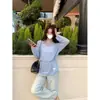Top de punto hueco de un hombro estilo vacacional con mangas largas, Camisa holgada de protección solar para mujer