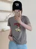 Ying+ Treze Linhas Feio Fofo Pato de Surf Manga Dobrável Floco de Neve Camiseta de Algodão Gola Redonda Emagrecedora Versátil Manga Curta Verão M36-5016