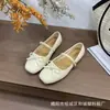Vestido de Renda Drapê Estilo Fada Doce e Fofo Novo para Primavera e Verão de 2026 para Mulheres Baixas, Sapatos Femininos com Laço Estilo Chanel