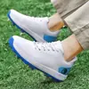 Zapatos de golf con clavos de nuevo estilo, zapatos de entrenamiento de golf para interiores, zapatillas deportivas para exteriores, zapatos casuales para hombre, zapatos de moda.