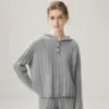 Nuevo Conjunto de Dos Piezas con Capucha de Punto Trenzado Ropa de Punto de Cachemir para Mujer Conjunto de Shorts de Punto Trenzado Simple Holgado