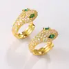 2024 Venta Caliente Transfronteriza Europeos y Americanos de Gran Marca Zirconia Micro-Pavimentada Forma de Serpiente Aretes de Aro para Mujer Estilo Palacio Joyería para Orejas