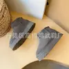 Botas de Nieve Cortas para Exteriores con Suela Gruesa para Mujer, Nuevo Estilo Versátil Invierno 2026, Forradas de Felpa, Engrosadas, Antideslizantes, Zapatos de Algodón Cálidos