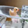 Nuevos Accesorios de Resina de Pato de Color Sólido Mini Lindos Adornos Pequeños Tridimensionales Colgante Joyería DIY