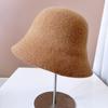 Sombrero tejido de lana australiana lisa estilo japonés para mujer, cálido para otoño e invierno, tipo cubo de fieltro imitación, sencillo de color sólido nude