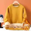 Moletom masculino oversized, de manga longa, com forro de fleece e gola redonda, perfeito para o inverno; uma camada base grossa, quente e confortável