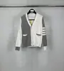 Venda Direta da Fábrica TB Tom outono e inverno Novo Homem Palito passeando com cachorro Cardigan de tricô gola V masculino e feminino igual casual para combinar com tudo