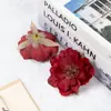 Elegantes y vibrantes cabezas de flores de peonía, flores artificiales de seda, flores falsas, plantas verdes, adornos decorativos festivos para la sala de estar y la entrada