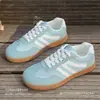 Tênis de Treino Retro Alemão de Tamanho Grande para Mulheres, Novos Tênis Esportivos Casuais Primavera e Outono 2026, Tênis Color Block de Cor Lisa em Estoque