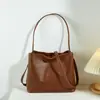 Bolso Vintage Verano Nuevo Bolso de Mujer Simple Gran Capacidad Tote Bolso de Hombro Versátil Bolso Cruzado Chaozhou Tongqin