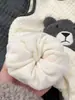 Macacão de Veludo Fofo para Bebê Macho e Fêmea Inverno Super Fofo Ursinho de Desenho Animado para Bebê Acolchoado Roupas Quentes para Passeio