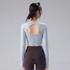 Top de yoga de malha vazada com gola quadrada para mulheres, modelador, respirável, absorvente de suor, adequado para fitness ao ar livre, corrida e treinamento