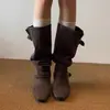 Nuevas botas de gamuza plisada de tacón grueso de moda 2026 para mujer con hebilla de cinturón, punta cuadrada, botas de caballero retro