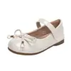 Zapatos Planos de Princesa para Niñas 2026 Otoño Nuevo Estilo Zapatos de Cuero de Suela Suave para Niña Pequeña