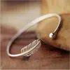 Moda Estilo Coreano Simple Pluma Pequeñas Cuentas Redondas Personalizado Pulsera Versátil Joyería