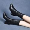 Botas Robustas de Salto Alto Bico Fino Confortáveis Botas Estilo Martins Femininas 2024 Outono e Inverno Lançamento Novo Zíper Traseiro Sapatos Chelsea Modernos