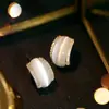 Aretes de Aro de Metal Estilo Francés, Aretes de Aro Sencillos, Nuevo Diseño de Nicho de Moda, Aretes Únicos y Elegantes para Mujer, Hacen que el Rostro Parezca Más Pequeño