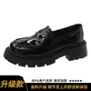 Sapatos femininos de couro com sola grossa, nova coleção primavera/outono 2026, bico fino de verniz nicho com salto bloco, mocassins slip-on estilo japonês retrô JK