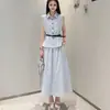 Conjunto de Dos Piezas de Blusa sin Mangas y Falda Estilo Francés, Elegante Atuendo de Moda de Verano, Favorecedor y con Estilo
