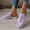Chinelos estilo europeu e americano, novas mules fechadas sem cadarço femininas para outono de 2026 para uso externo, sapatos casuais slip-on