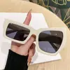 Nuevas gafas de sol irregulares de estilo ins moderno, estilo europeo y americano, llamativas y originales para mujeres con diferentes tamaños de ojos