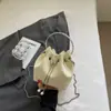 Bolsa Feminina de Nicho Estilo Coreano 2025 Nova Bolsa Transversal de Alto Valor Moda Bolsa de Ombro Único Bolsa Saco