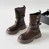 Botas de Cano Médio Mellade Brown com Solado Grosso para Aumentar a Altura Femininas 2026 Nova Coleção Outono Emagrecedoras Estilo Britânico Botas Martin Femininas