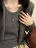 Cadena de Suéter Barroca de Lujo Ligero de Gama Alta Juego de Cuatro Piezas Colgante de Perla para Mujer Collar de Tipo Tirador Moderno Nuevo Estilo 2026