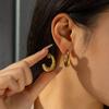Pendientes geométricos de patrón irregular nuevos de otoño e invierno europeos y americanos pendientes de acero inoxidable chapados en oro de 18 quilates alta gama ins