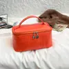 Nueva Bolsa Cosmética para Pastel Piel PU Gran Capacidad Impermeable Bolsa de Almacenamiento Portátil Bolsa de Almacenamiento Cosmético Venta al por Mayor
