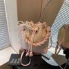 Bolso Pequeño de Mano de Alta Gama Transfronterizo para Mujer 2026 Nuevo Bolso Tejido de Moda Bolso Cubo Bolso Cruzado de Verano para el Trabajo