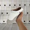 2026 Baotou Verão Novo Versátil Respirável Tecido Chinelos Femininos para Exterior Sandálias Fashion com Recortes Bico Redondo