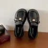 Zapatos de cuero gruesos de tacón grueso estilo francés JK para mujer, nuevo modelo de verano 2026, que aumentan la altura, versátiles, mocasines retro de suela blanda