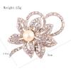 Moda Estilo Coreano e Ecológico Liga Pétalas Duplas Pérolas Grandes Versátil Strass Casaco Broche Prata Fivela de Peito Corsage para Mulheres