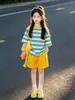 Traje de Verano para Niñas Estilo 2026, Conjunto de Dos Piezas de Shorts de Manga Corta a Rayas, Estilo Coreano, Moderno, Holgado y Cómodo