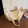 Bolso Texturizado de Alta Gama para Mujer con Gran Capacidad, Nuevo Diseño de Moda Nicho 2026 Bolso Cruzado, Bolso Silla Dumpling para Viajes Diarios