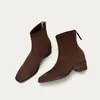 Botas Femininas 2026 Outono/Inverno Novo Zíper Traseiro Bico Quadrado Versátil Elástico no Tornozelo Temperamento Simples Francês Aumento Interno Emagrecimento