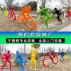 Escultura grande de figura deportiva de acero inoxidable para decoración de parque deportivo comunitario, adorno de escultura hueca pintado con spray metálico