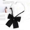 Camisa con Pajarita Borgoña para Niñas jk Accesorios de Lazo Estilo Preppy Estudiante Ropa de Marinero Ropa de Soltero Cuello Raíz de Pluma Flor