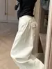 Pantalones blancos para mujer 2026 nuevo estilo talla grande ropa de trabajo jeans con un diseño para figuras tipo pera, pantalones de pierna ancha con un corte curvo