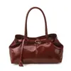 Bolsa de Mão Feminina Novo Estilo Global de Compras Transfronteiriças, Bolsa Feminina Fashion em Couro de Oleado de Grão Superior Estilo Motocicleta Vintage, Bolsa de Ombro Casual