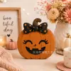 Decoraciones de repisa de chimenea de bandeja escalonada de Halloween sombrero de bruja a rayas pajarita de lunares calabaza adornos decorativos independientes