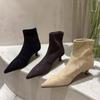 Sapatos Femininos Elegantes de Bico Fino com Salto Alto Estilo Chinês, Nova Moda Outono 2026 Sapatos Versáteis para Jovens Mulheres