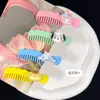 Clips Mixtos al por Mayor de un Dólar de Moda Populares Pasadores Infantiles de Dibujos Animados Lindos Accesorios para el Cabello de Puesto de Exposición del Mercado Nocturno