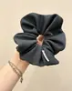 Suave Diadema de Lana para Intestino Grueso Simple Versátil Color Sólido Tacto de Alta Gama Diadema para Cola de Caballo Baja Accesorio Elástico para el Cabello Múltiples Colores Disponibles