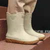 Botas de lluvia de moda transfronterizas para hombre, cálidas, de algodón liso, de media caña, impermeables para exteriores, zapatos de pesca, grosor resistente al desgaste, antideslizantes, zapatos de goma para cocina