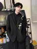 Nuevo Traje Formal de Hombre con Bordado de Camelia Estilo Chino Ropa de Compromiso Vestido Alta Costura Traje con Cuello Solapa Hombrera